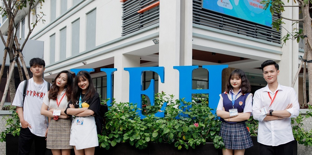 Thông tin tuyển sinh trường Đại học Kinh tế TP. HCM (UEH) năm 2022 mới nhất (ảnh 1)