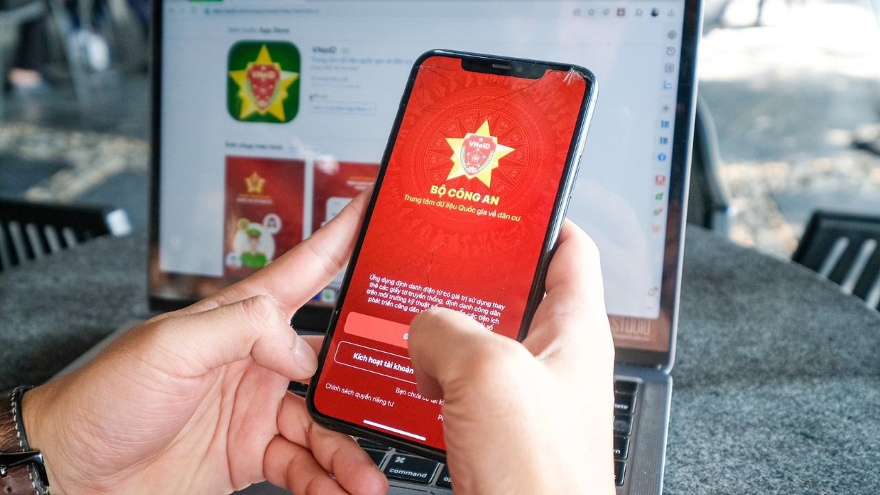 App VNeID là gì? Cách tải app VNeID? 09 Chức năng nổi bật của ứng dụng VNeID và 03 khó khăn khi sử dụng ứng dụng VNeID (ảnh 1)