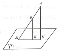 Cho hình chóp S.ABCD có ABCD là hình vuông cạnh bằng 3, hình chiếu vuông góc của  trên mặt phẳng (ABCD) là điểm H nằm (ảnh 1)