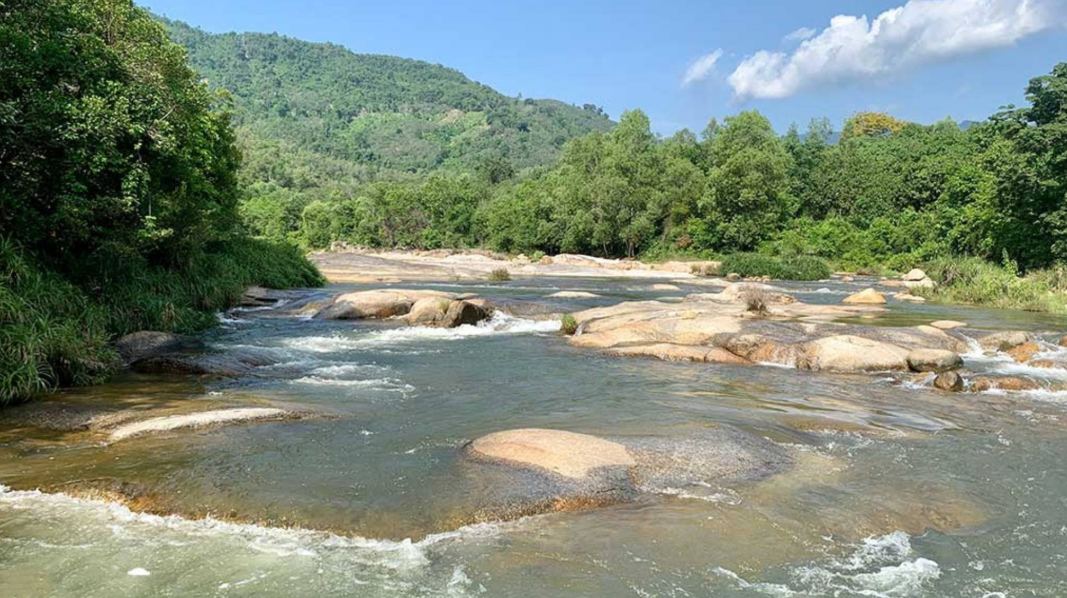 TOP 10 mẫu Sưu tầm đoạn văn hoặc bài văn tả phong cảnh (cảnh sông suối, ao hồ, biển đảo,...) (2024) SIÊU HAY (ảnh 1)