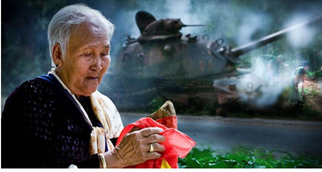 TOP 10 mẫu Thảo luận ý kiến về một vấn đề của đời sống: thăm Mẹ Việt Nam Anh hùng (2024) SIÊU HAY (ảnh 1)