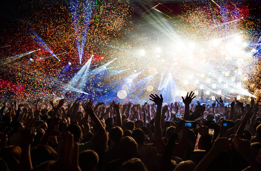 TOP 10 Đoạn văn Imagine you went to a music event. Write a blog to share your experience (siêu hay) (ảnh 1)