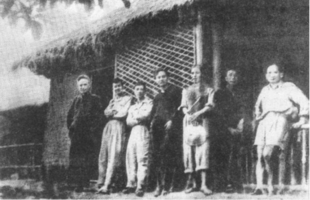 Soạn bài Khái quát văn học Việt Nam từ cách mạng tháng Tám năm 1945 đến hết thế kỉ XX hay, ngắn gọn (ảnh 1)