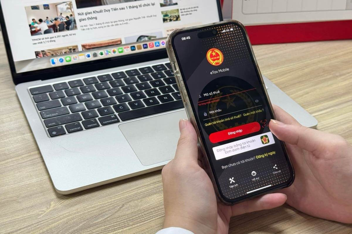 Chứng từ khấu trừ thuế TNCN điện tử quy định ra sao mới nhất 2025?