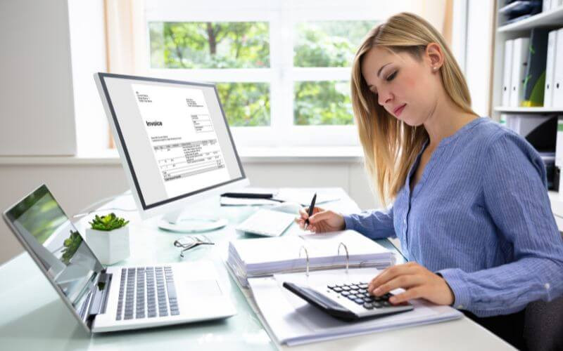 Hướng dẫn 2 c&aacute;ch nộp b&aacute;o c&aacute;o t&igrave;nh h&igrave;nh sử dụng lao động mới nhất 2025 thuận tiện