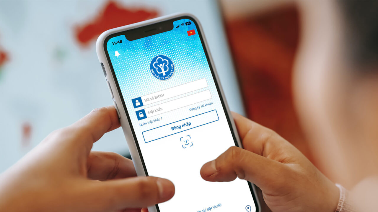 Hướng dẫn sử dụng ứng dụng VNeID thay thẻ BHYT kh&aacute;m bệnh mới nhất 2025