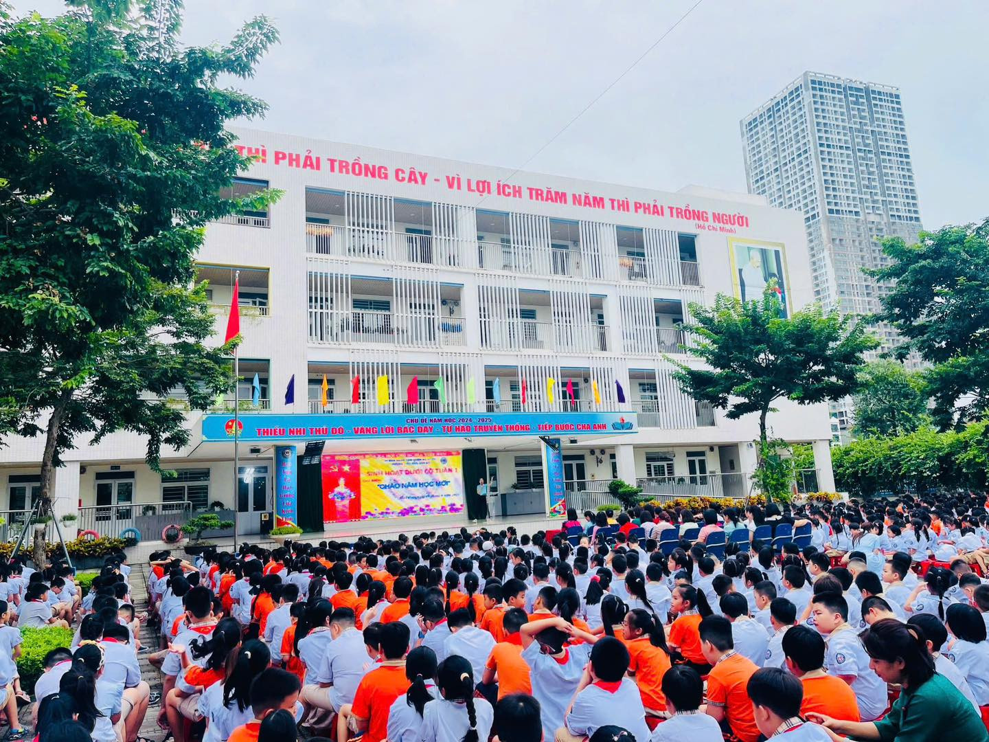 Mẫu điều lệ trường THPT chi tiết chuẩn ph&aacute;p l&yacute; mới nhất 2025