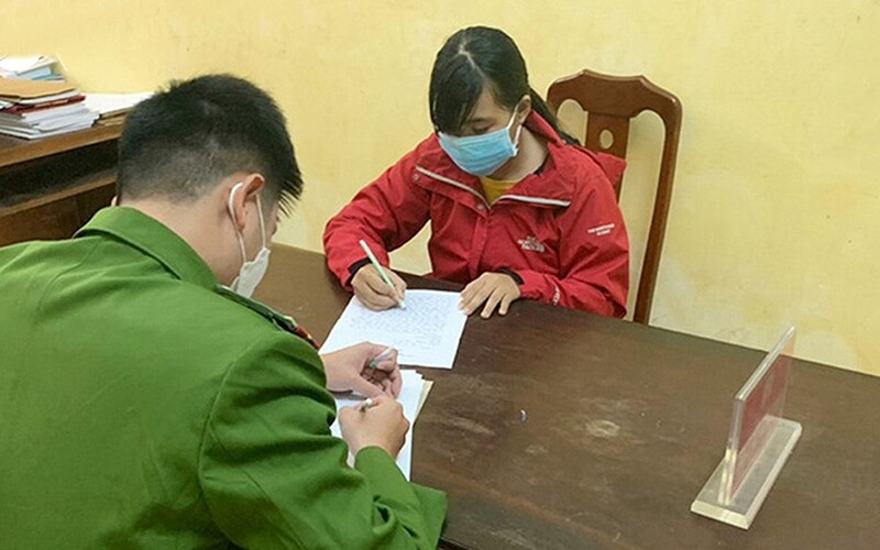 Mẫu đơn tr&igrave;nh b&aacute;o chuẩn ph&aacute;p l&yacute; k&egrave;m hướng dẫn soạn thảo chi tiết mới nhất 2025