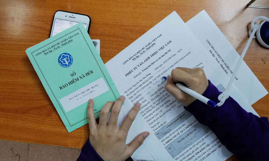 Người lao động c&oacute; thể kh&ocirc;ng đ&oacute;ng bảo hiểm x&atilde; hội bắt buộc trong những trường hợp n&agrave;o theo quy định ph&aacute;p luật mới nhất 2025?