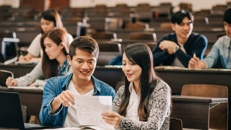 Lưu học sinh tại Việt Nam c&oacute; quyền lợi v&agrave; tr&aacute;ch nhiệm g&igrave;?
