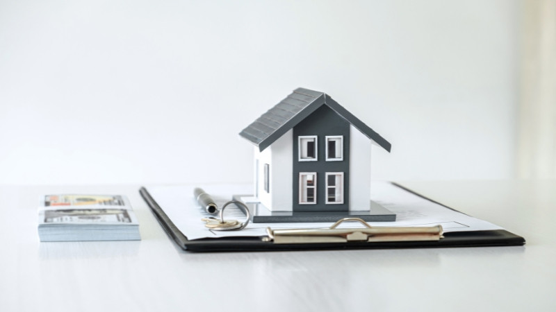 Quyền của doanh nghiệp v&agrave; c&aacute; nh&acirc;n l&agrave;m m&ocirc;i giới bất động sản