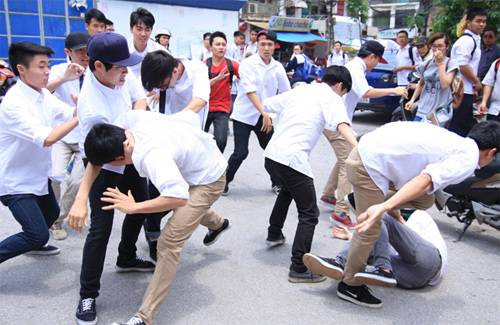 G&acirc;y thương t&iacute;ch cho người kh&aacute;c phạt h&agrave;nh ch&iacute;nh bao nhi&ecirc;u tiền?