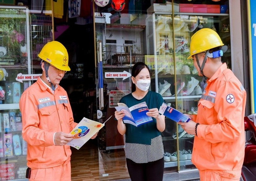 1 kW tiền điện bao nhi&ecirc;u tiền? C&aacute;ch t&iacute;nh gi&aacute; điện ch&iacute;nh x&aacute;c, nhanh ch&oacute;ng mới nhất 2025