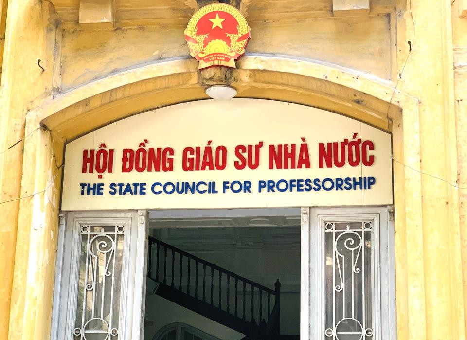 Hồ sơ đăng ký xét công nhận đạt tiêu chuẩn chức danh giáo sư