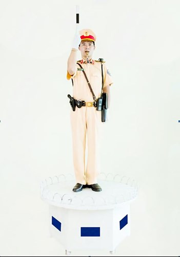 Hiệu lệnh của CSGT bằng tay
