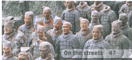 Giải SBT Tiếng Anh lớp 9 Unit 7: On the streets - Friends plus (ảnh 13)