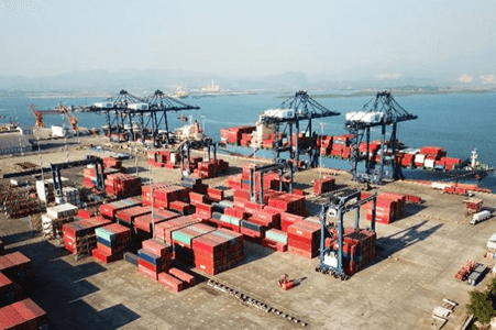 Giáo án điện tử Địa lí 12 Bài 16 (Cánh diều): Giao thông vận tải và bưu chính viễn thông (ảnh 1)