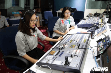 Giáo án điện tử KTPL 11 Bài 3 (Cánh diều): Thị trường lao động (ảnh 1)