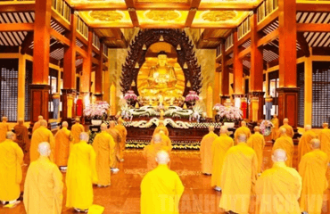 Giáo án điện tử KTPL 11 Bài 21 (Cánh diều): Quyền và nghĩa vụ công dân về tự do tín ngưỡng và tôn giáo (ảnh 1)