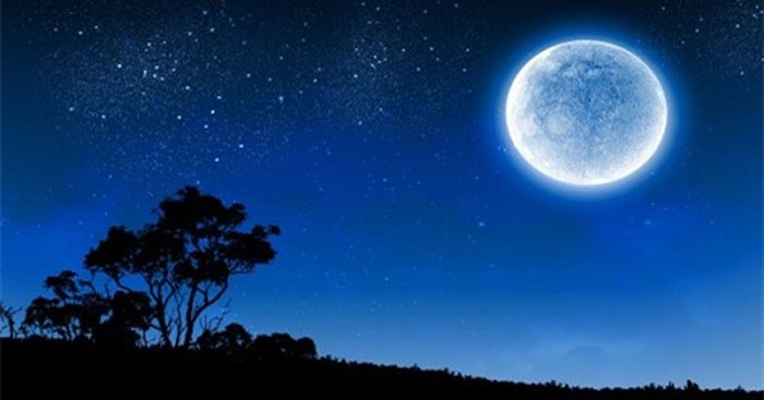 Cảm nhận về bài thơ Ngắm trăng (5 mẫu) (ảnh 1)