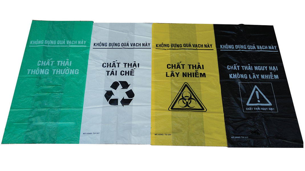 Thu gom chất thải y tế nguy hại l&acirc;y nhiễm được thực hiện như thế n&agrave;o?