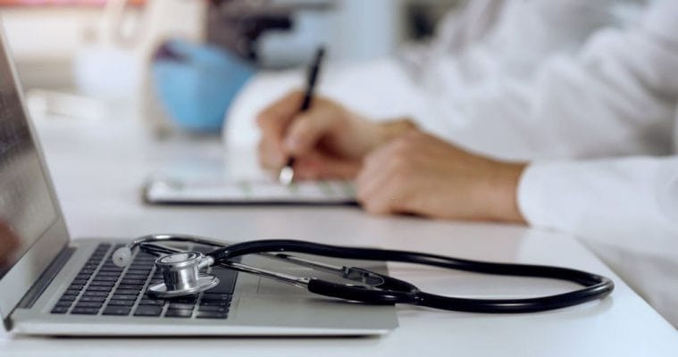 Hồ sơ bệnh &aacute;n của người bệnh c&oacute; được chia sẻ cho người kh&aacute;c kh&ocirc;ng?