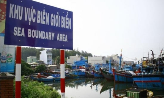 Biển b&aacute;o trong khu vực bi&ecirc;n giới biển được quy định ra sao mới nhất 2025?