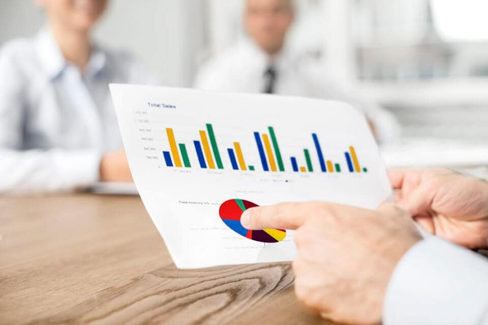 Kh&aacute;ch h&agrave;ng c&oacute; được y&ecirc;u cầu doanh nghiệp thẩm định gi&aacute; cung cấp chứng thư thẩm định gi&aacute; kh&ocirc;ng?