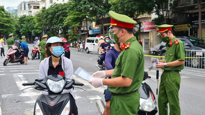C&ocirc;ng an nh&acirc;n d&acirc;n được xử phạt h&agrave;nh ch&iacute;nh những g&igrave; trong lĩnh vực an ninh, trật tự?