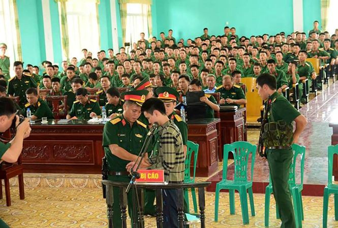 Trường hợp n&agrave;o đ&agrave;o ngũ bị kỷ luật gi&aacute;ng cấp bậc qu&acirc;n h&agrave;m trong qu&acirc;n đội?