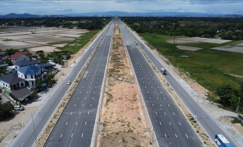 Đối tượng đầu tư c&ocirc;ng gồm 8 đối tượng n&agrave;o?