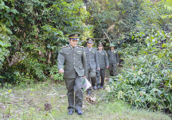 Kiểm l&acirc;m c&oacute; phải l&agrave; lực lượng vũ trang nh&acirc;n d&acirc;n hay kh&ocirc;ng?