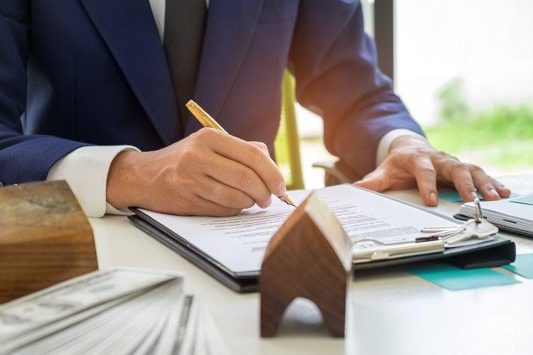 Mẫu giấy chuyển nhượng đất viết tay c&oacute; hướng dẫn viết chi tiết năm 2025