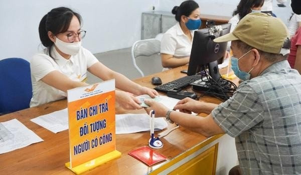 Đối tượng hưởng chế độ ưu đ&atilde;i người c&oacute; c&ocirc;ng với c&aacute;ch mạng gồm những ai?