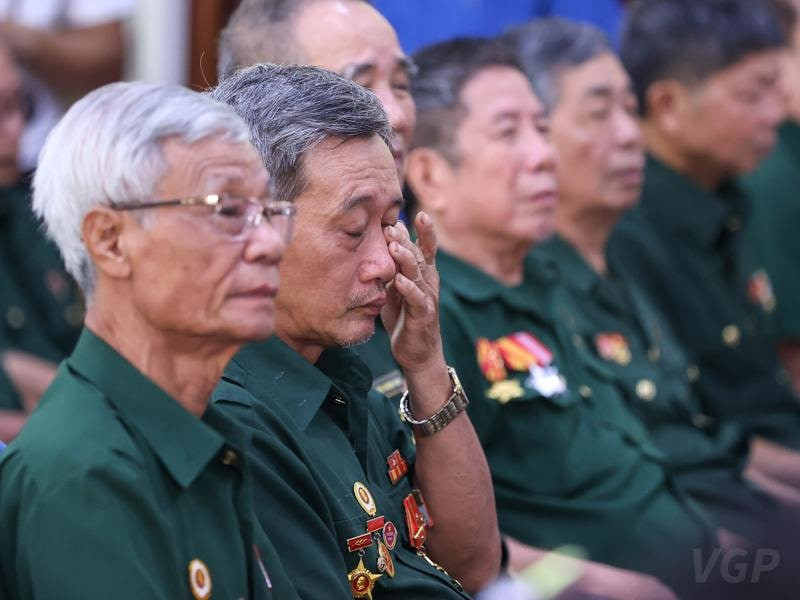 Những đối tượng n&agrave;o được hưởng trợ cấp x&atilde; hội h&agrave;ng th&aacute;ng?
