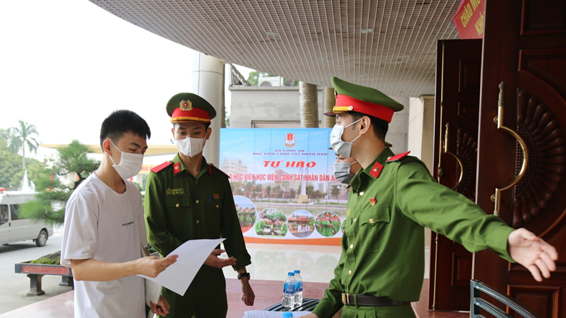 Ti&ecirc;u chuẩn sức khỏe tuyển sinh mới v&agrave;o c&aacute;c trường C&ocirc;ng an nh&acirc;n d&acirc;n năm 2025