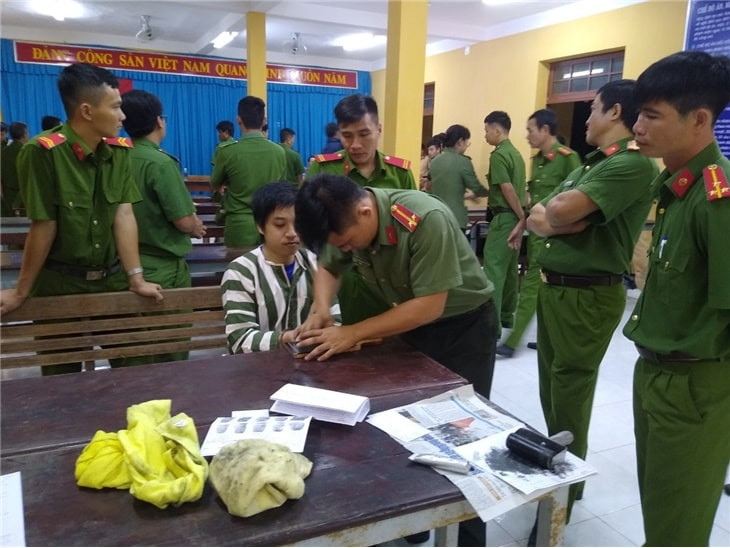 Trường hợp ti&ecirc;m thuốc độc m&agrave; tử t&ugrave; vẫn kh&ocirc;ng chết th&igrave; giải quyết như thế n&agrave;o?