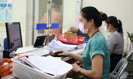 Những trường hợp n&agrave;o c&aacute;n bộ y tế kh&ocirc;ng được hưởng phụ cấp?