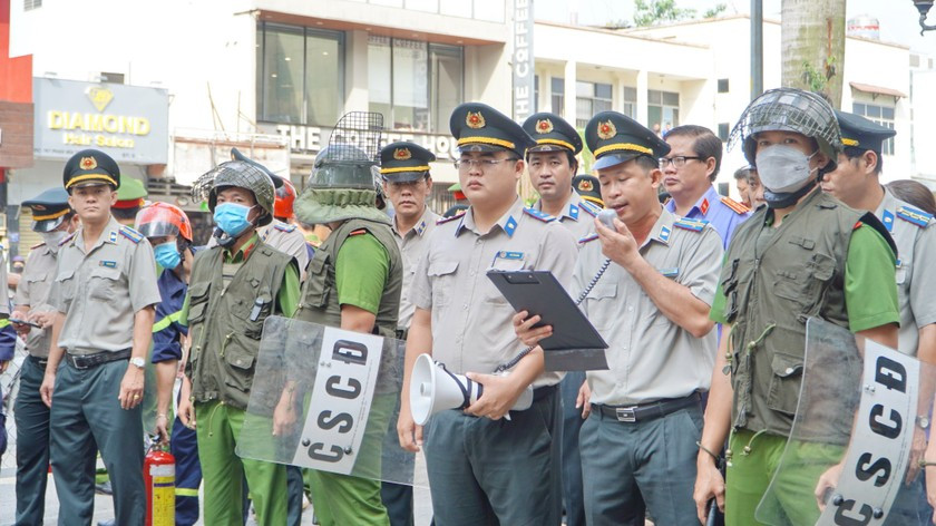 Đơn y&ecirc;u cầu thi h&agrave;nh &aacute;n d&acirc;n sự phải c&oacute; những nội dung n&agrave;o?